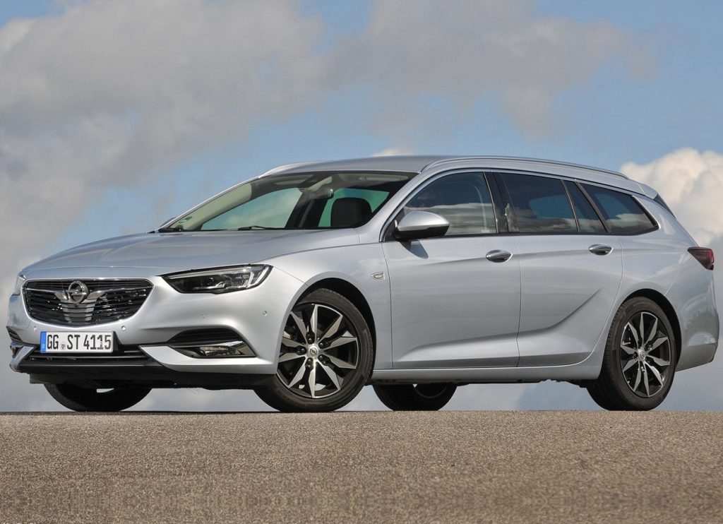 Opel insignia Sports Tourer 2018 (3)