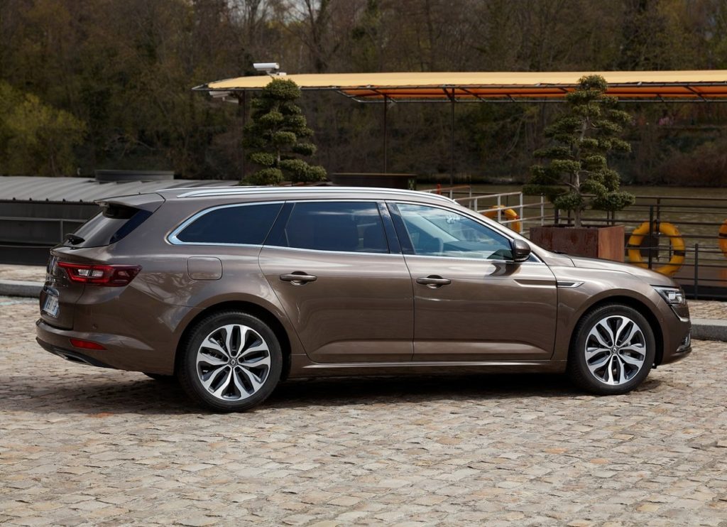Renault Talisman Estate 2016 (3)