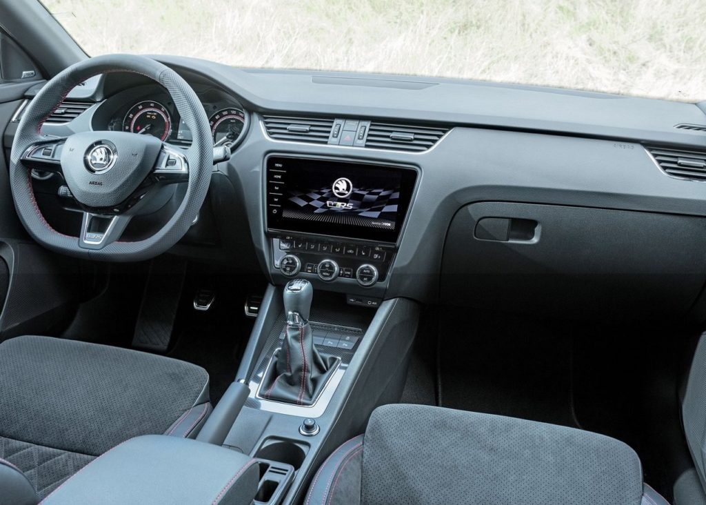 Skoda Octavia Break RS 2017 (4)