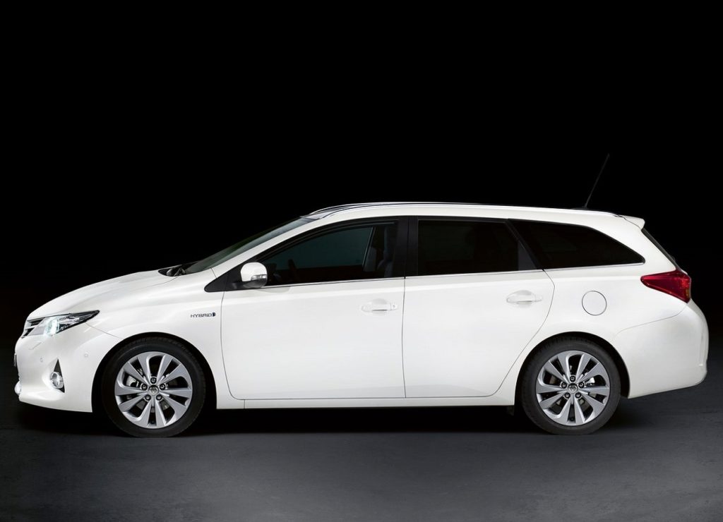 auris touring sports 2013 (2)