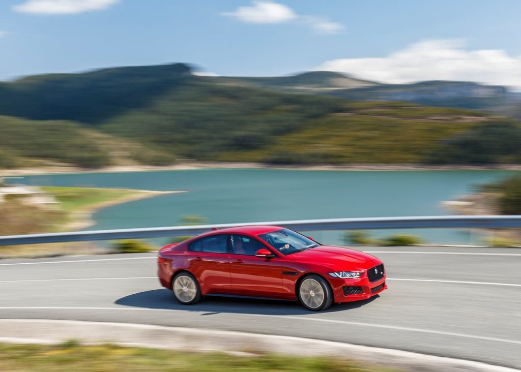 jag xe s (1)