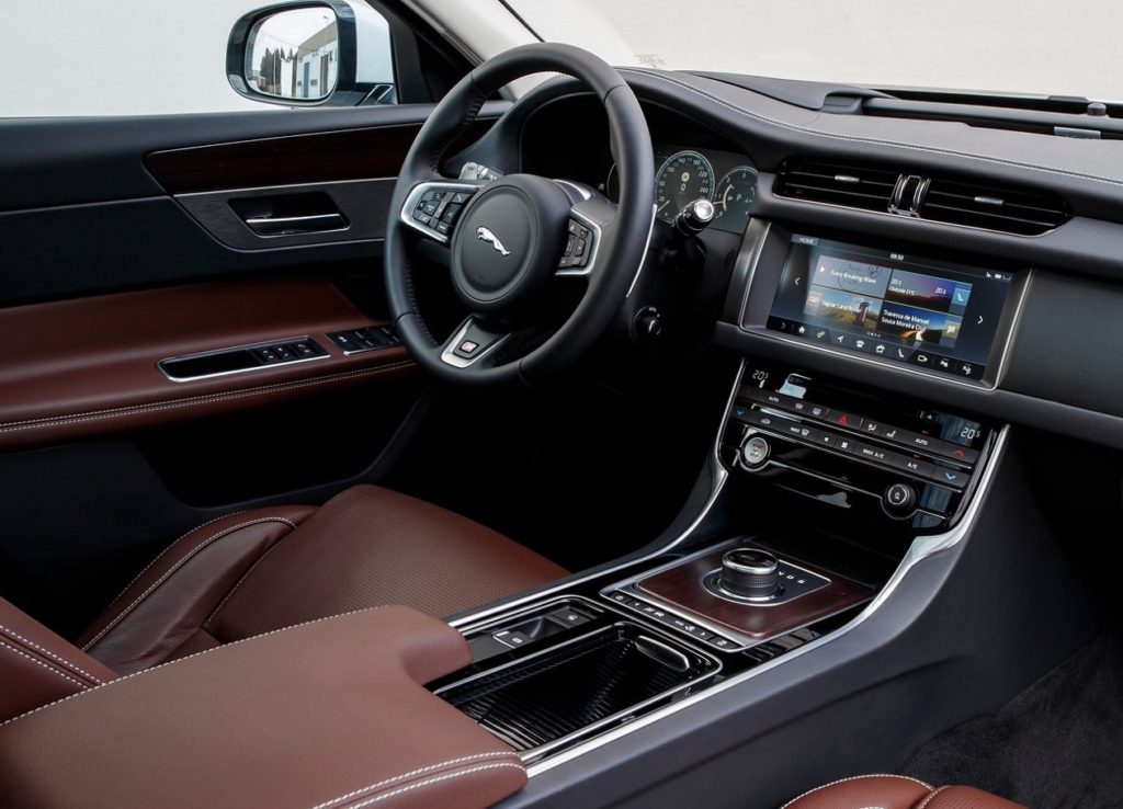 jaguar xf sportbrake (2019)