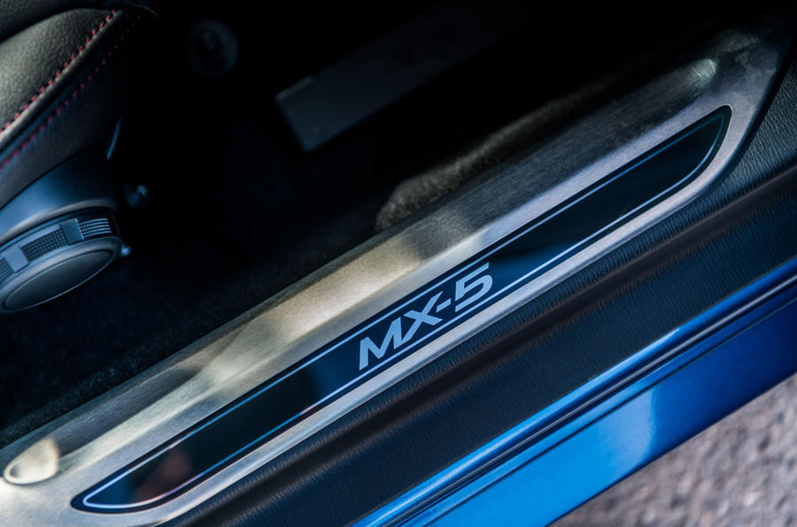 mx5 (10)