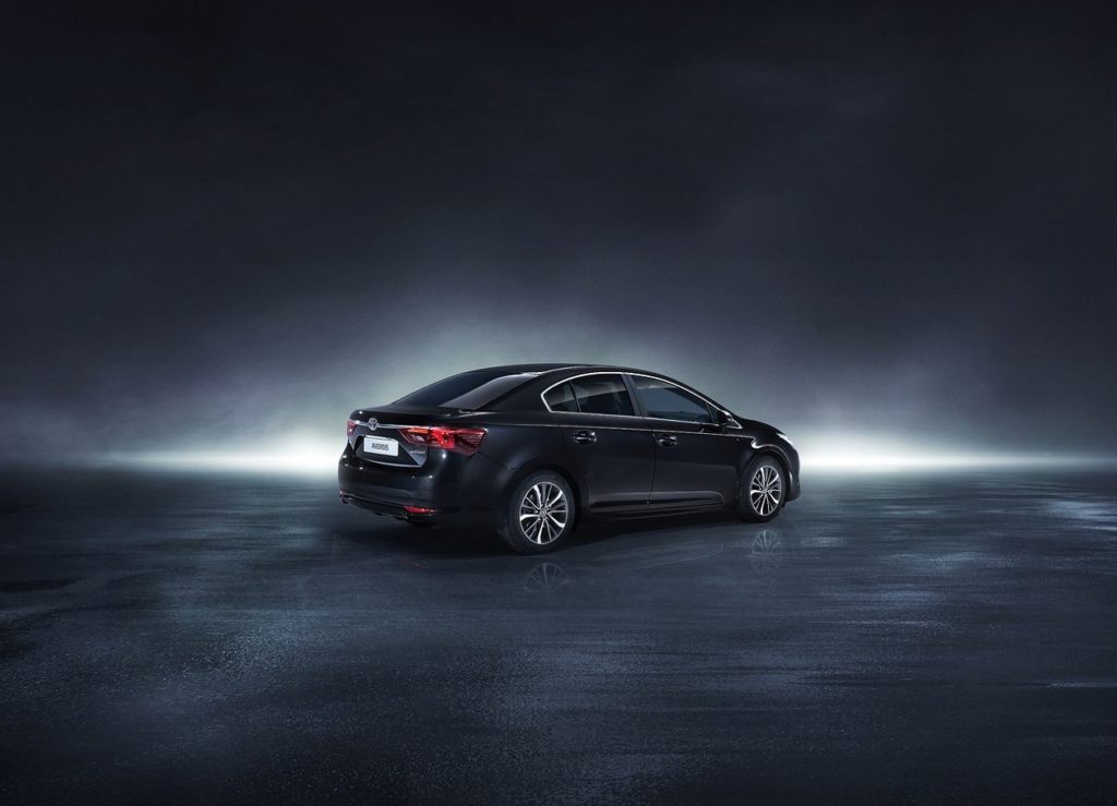 toyota avensis 2016 (4)