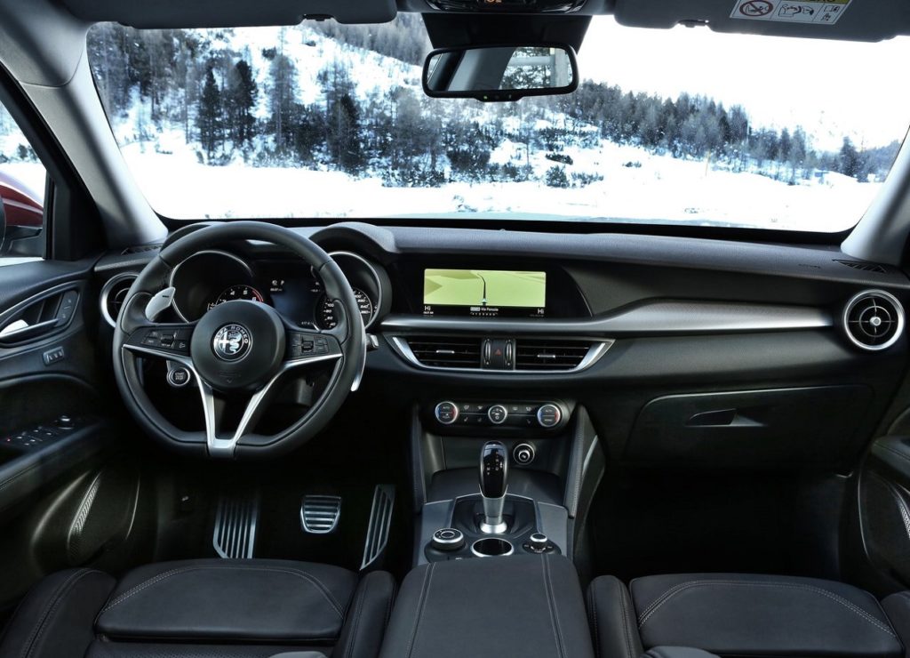 AR Stelvio 2018 (1)