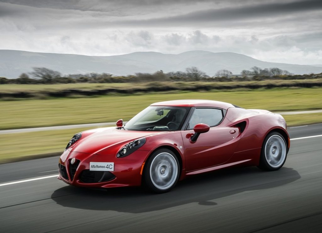 Alfa_Romeo-4C-2014