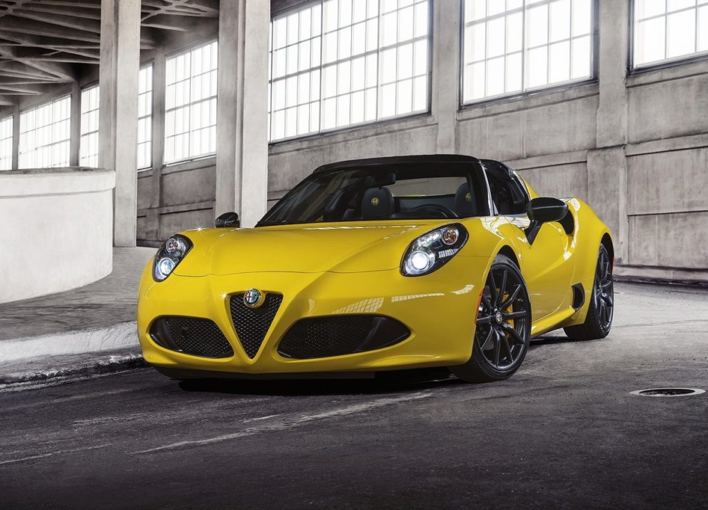 Alfa_Romeo-4C_Spider-2015