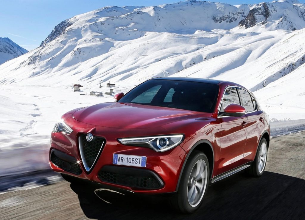 Alfa_Romeo-Stelvio-2018