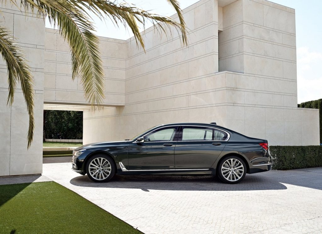 BMW Série 7 2016 (1)