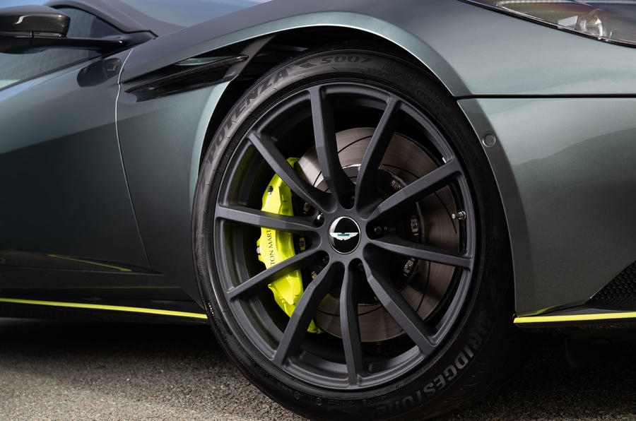 DB11 AMR (13)