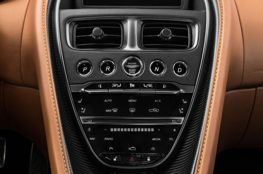 DB11 AMR (2)