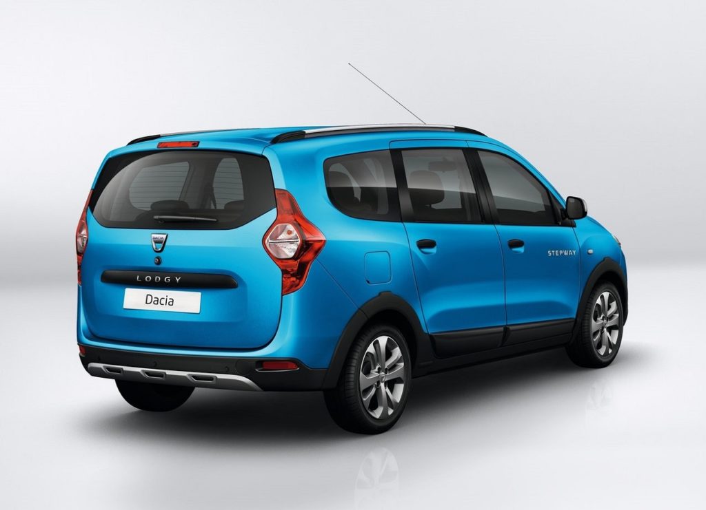 Dacia Lodgy Stepway 2015 (1)