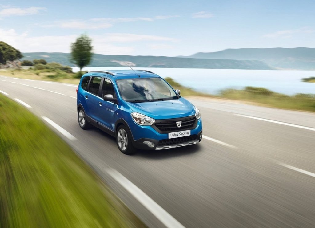Dacia-Lodgy_Stepway-2015
