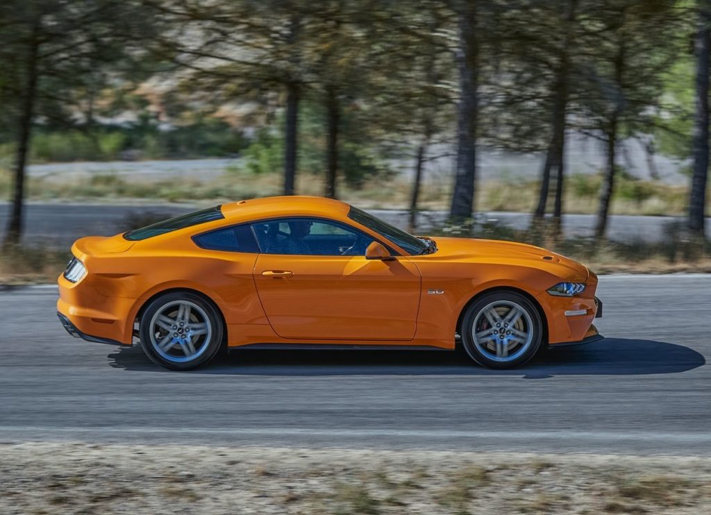 Ford Mustang 2016 (1)