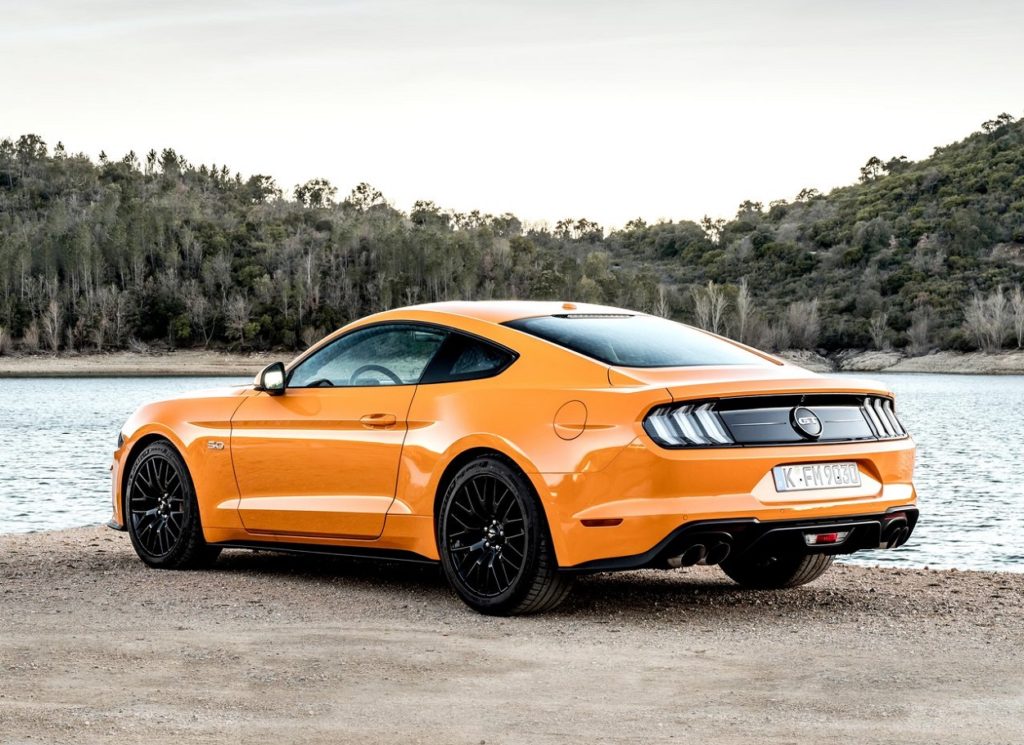 Ford Mustang 2016 (2)
