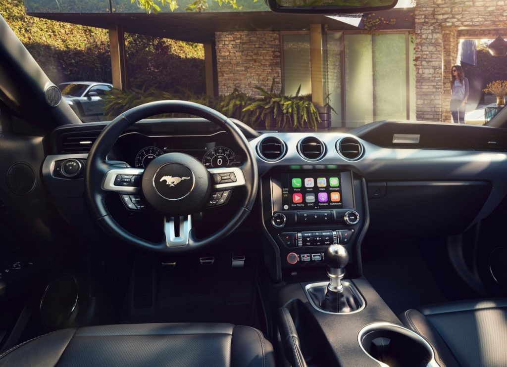 Ford Mustang 2016 (4)