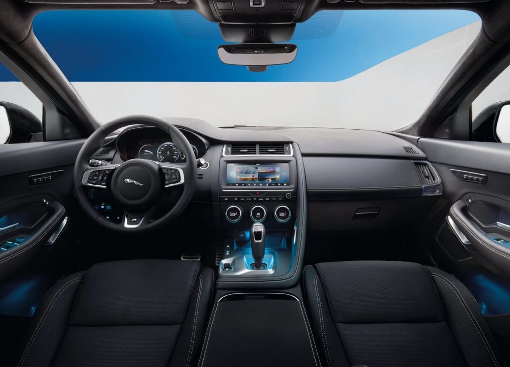 Jaguar E-Pace 2018 (1)
