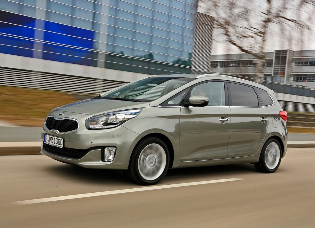 Kia-Carens-2013
