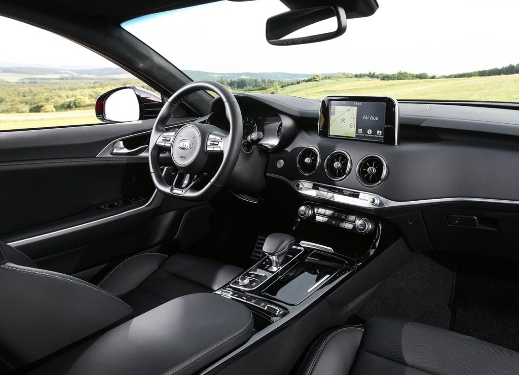 Kia Stinger 2018 (4)