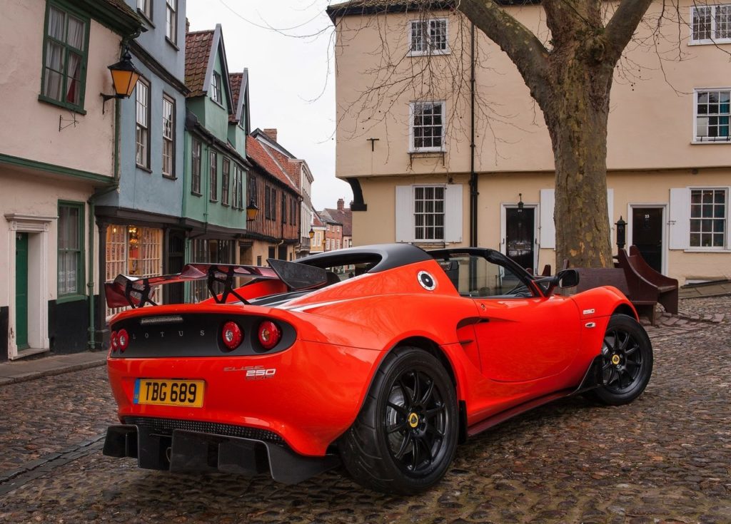 Lotus-Elise_Cup_250-2016-1280-02