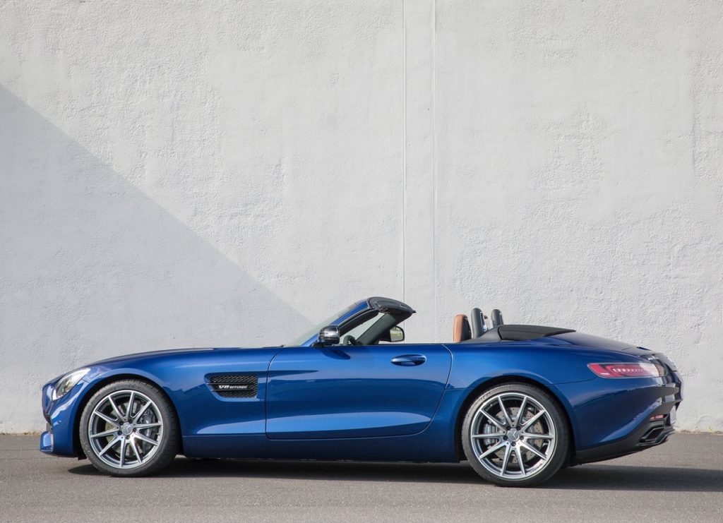Mercedes-AMG GT Roadster 2017 (1)