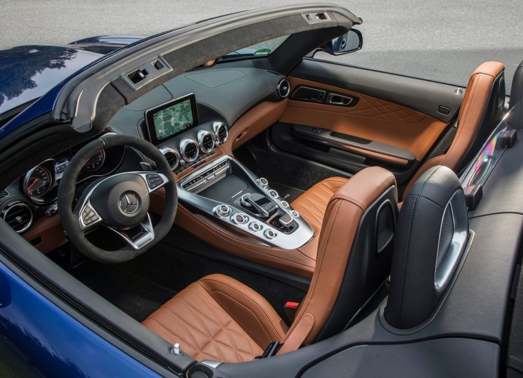Mercedes-AMG GT Roadster 2017 (4)