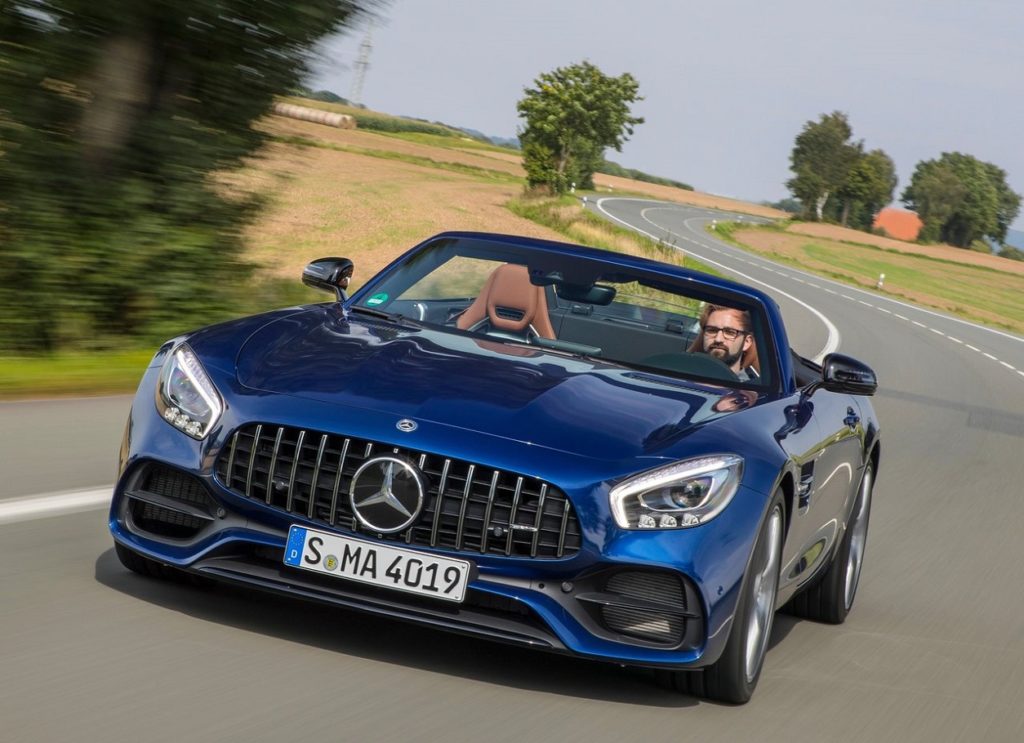 Mercedes-Benz-AMG_GT_Roadster-2017