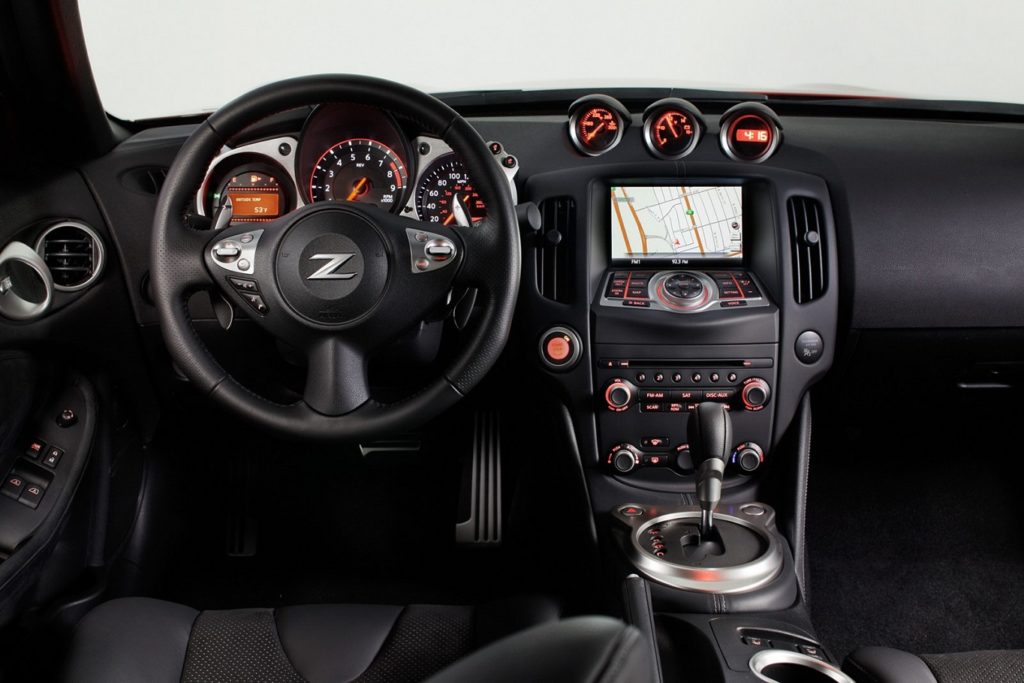 Nissan 370Z Roadster 2011 (1)