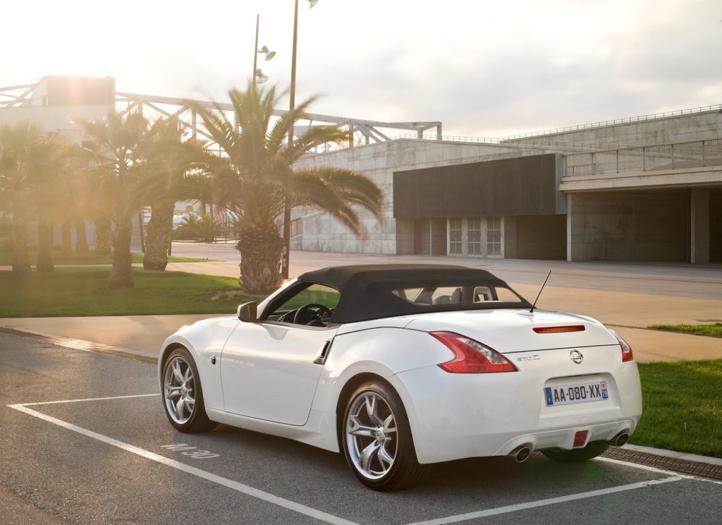 Nissan 370Z Roadster 2011 (2)
