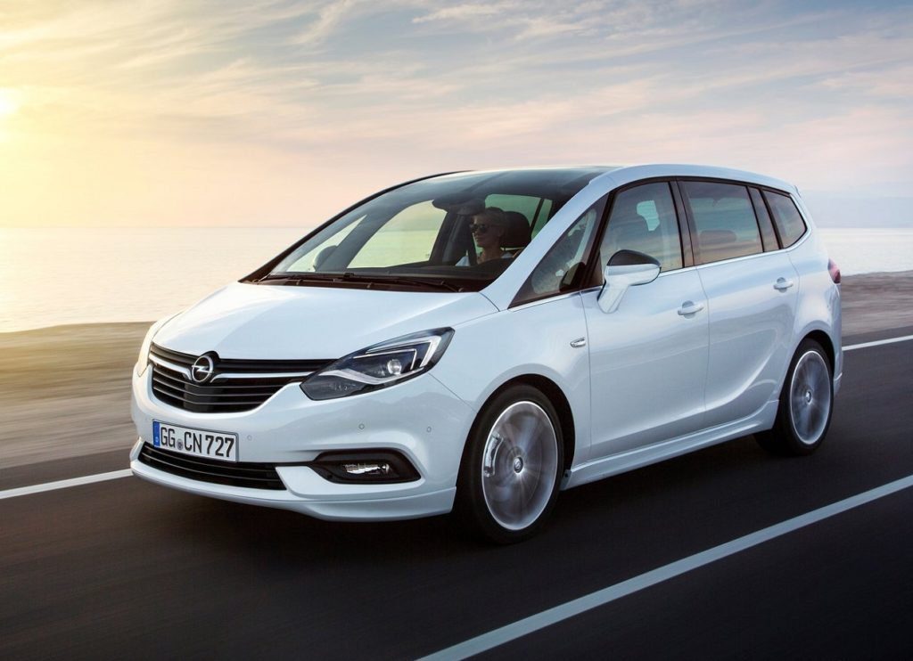 Opel-Zafira-2017