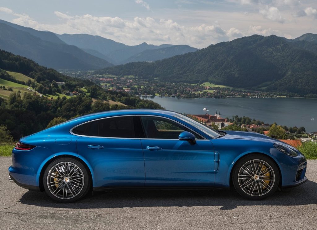 Porsche Panamera 2017 (3)