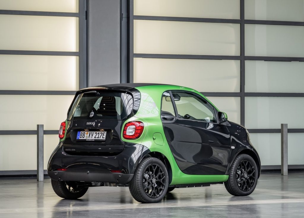 Smart fortwo electica drive 2017 (5)