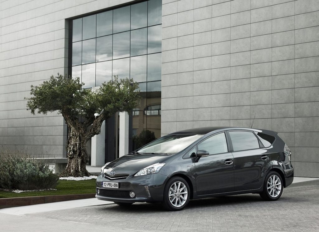 Toyota Prius Plus 2013 (1)