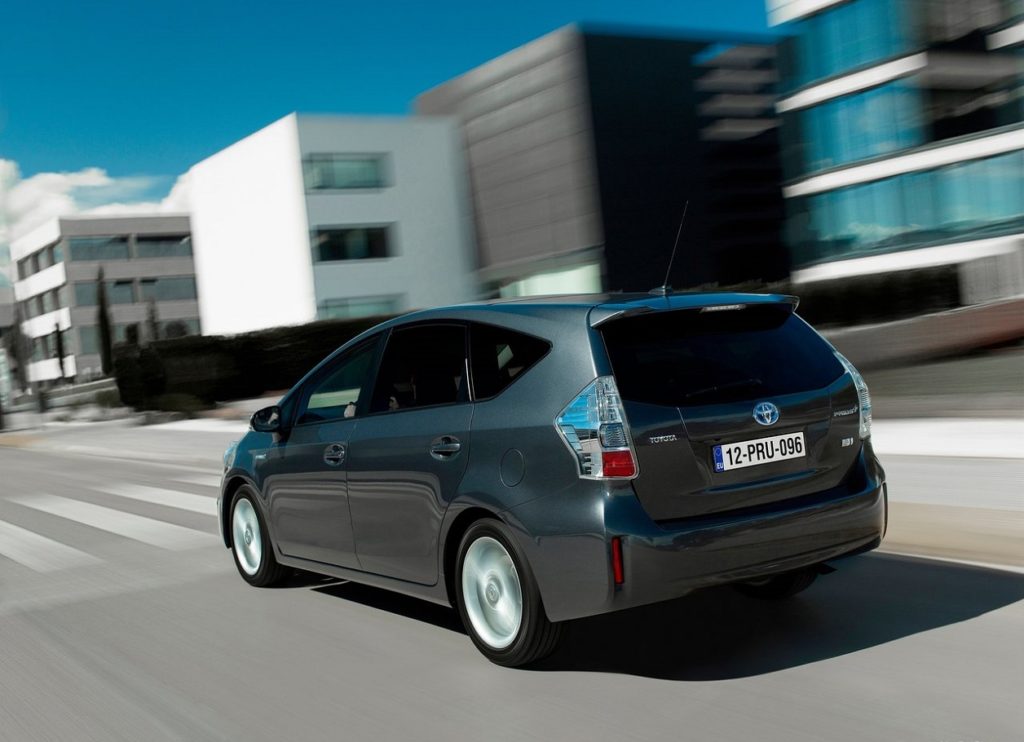 Toyota Prius Plus 2013 (3)
