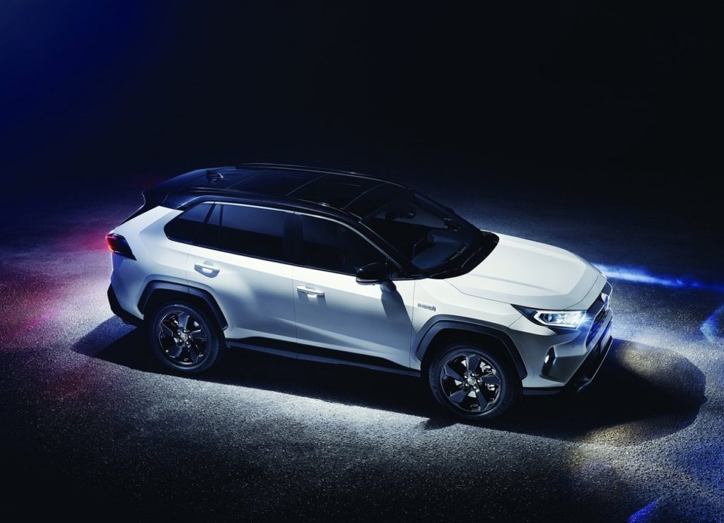 Toyota RAV4 2019 (2)