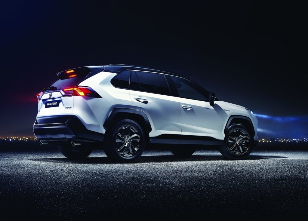 Toyota RAV4 2019 (4)