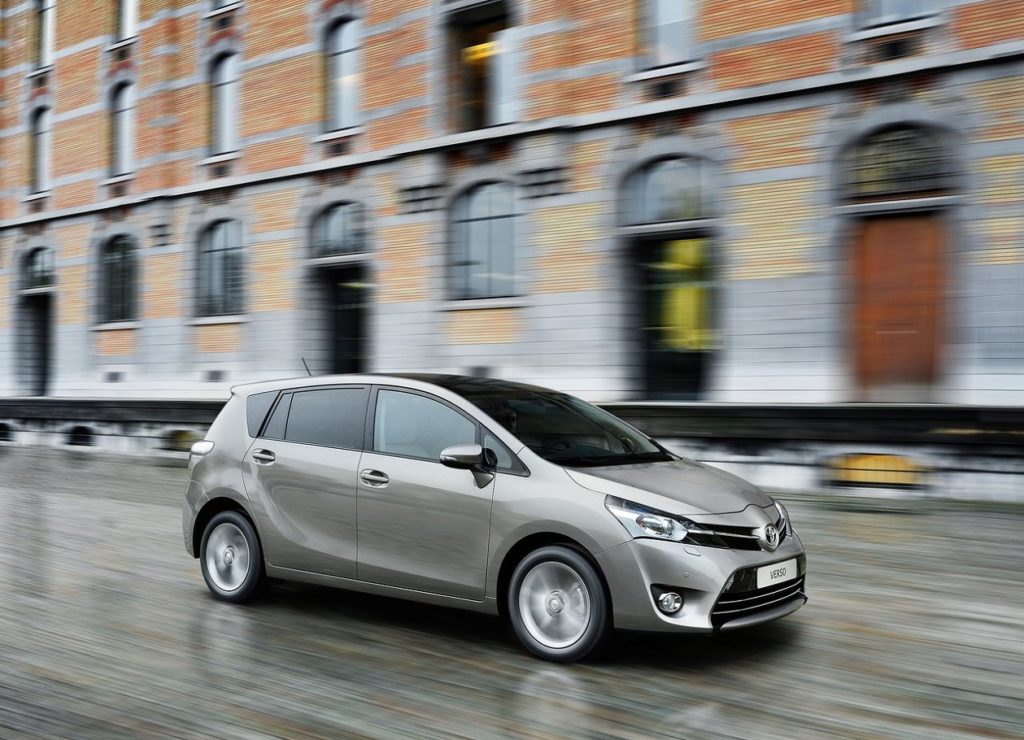 Toyota-Verso-2014