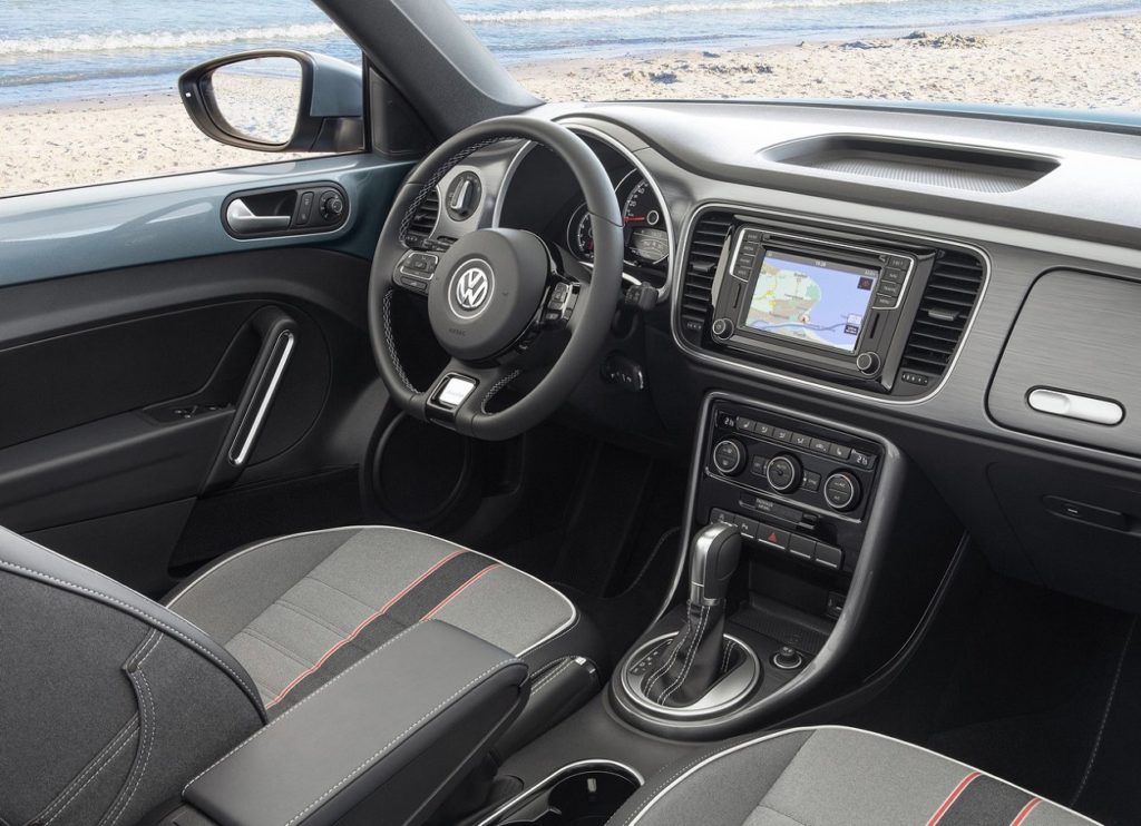 VW Beetle Carbiolet 2017 (3)