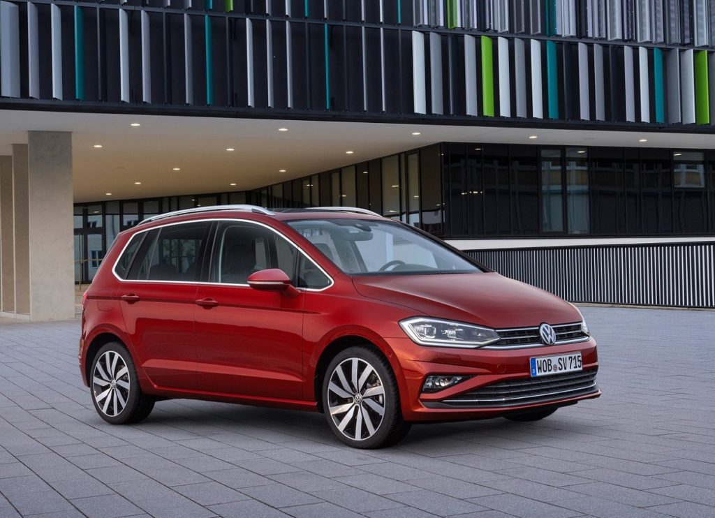 VW Golf Sportsvan 2018 (2)