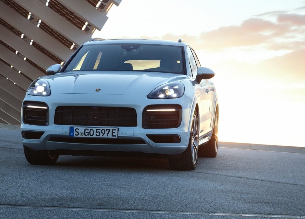 porsche e-hybrid 2019 (1)