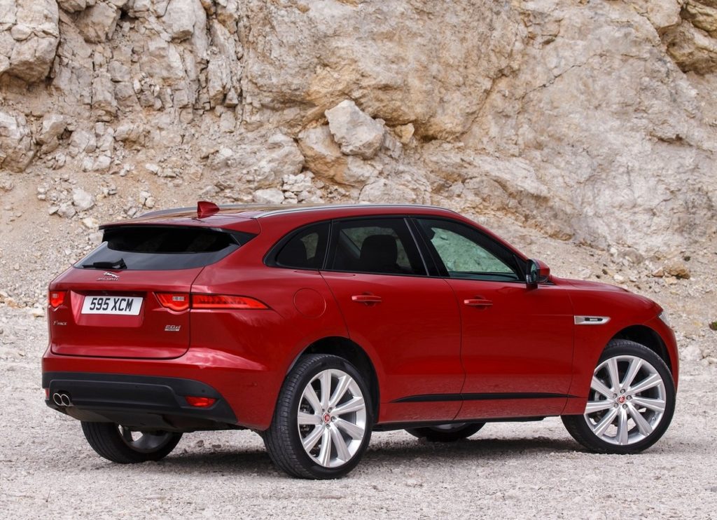 Jaguar F-Pace 2017 (1)