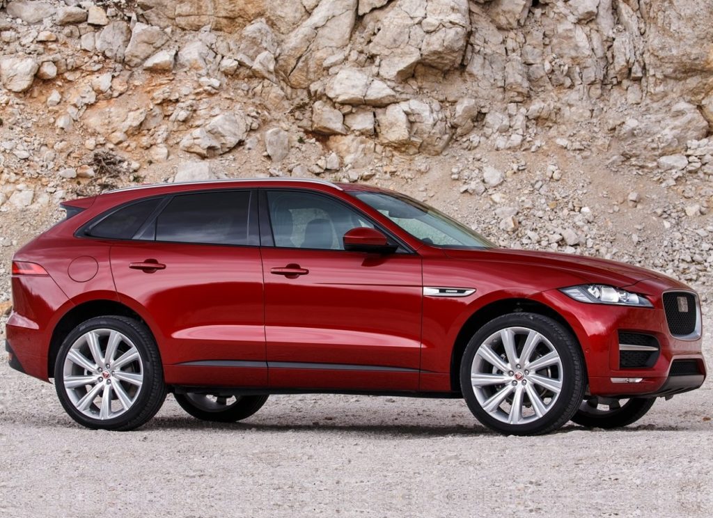 Jaguar F-Pace 2017 (2)
