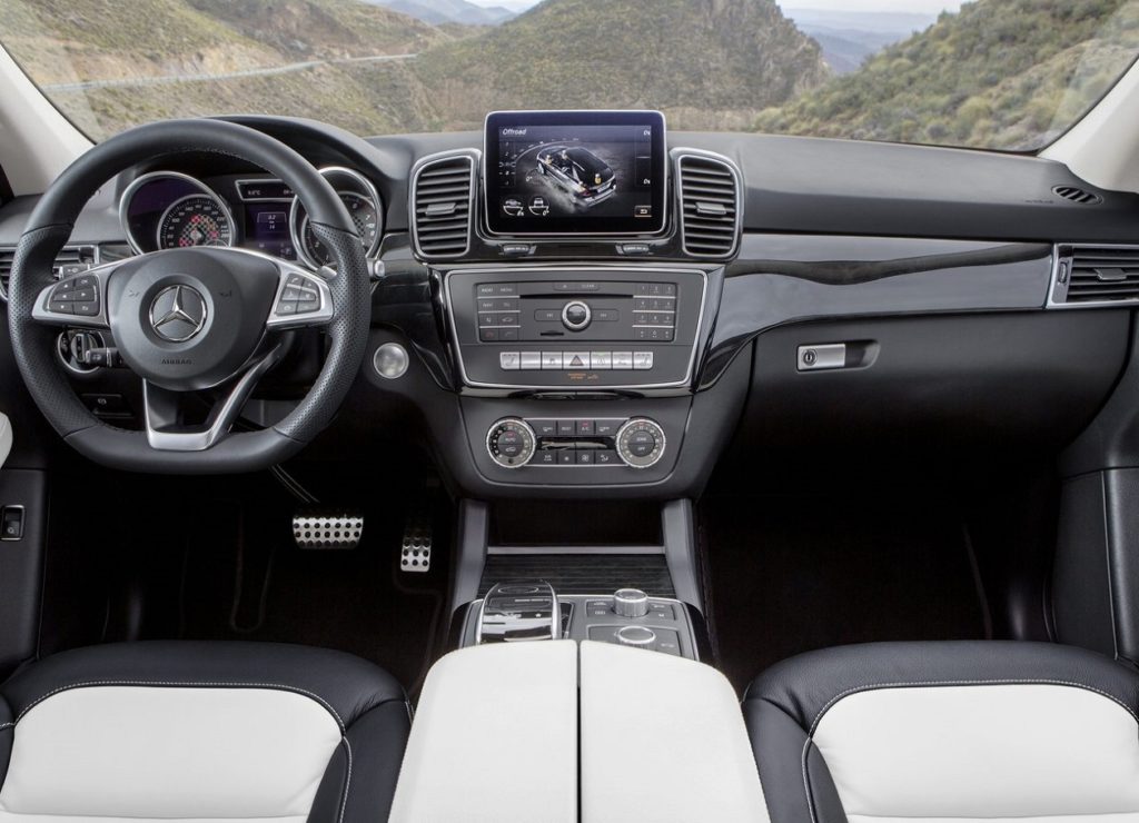 Mercedes-Benz GLE 2016 (1)