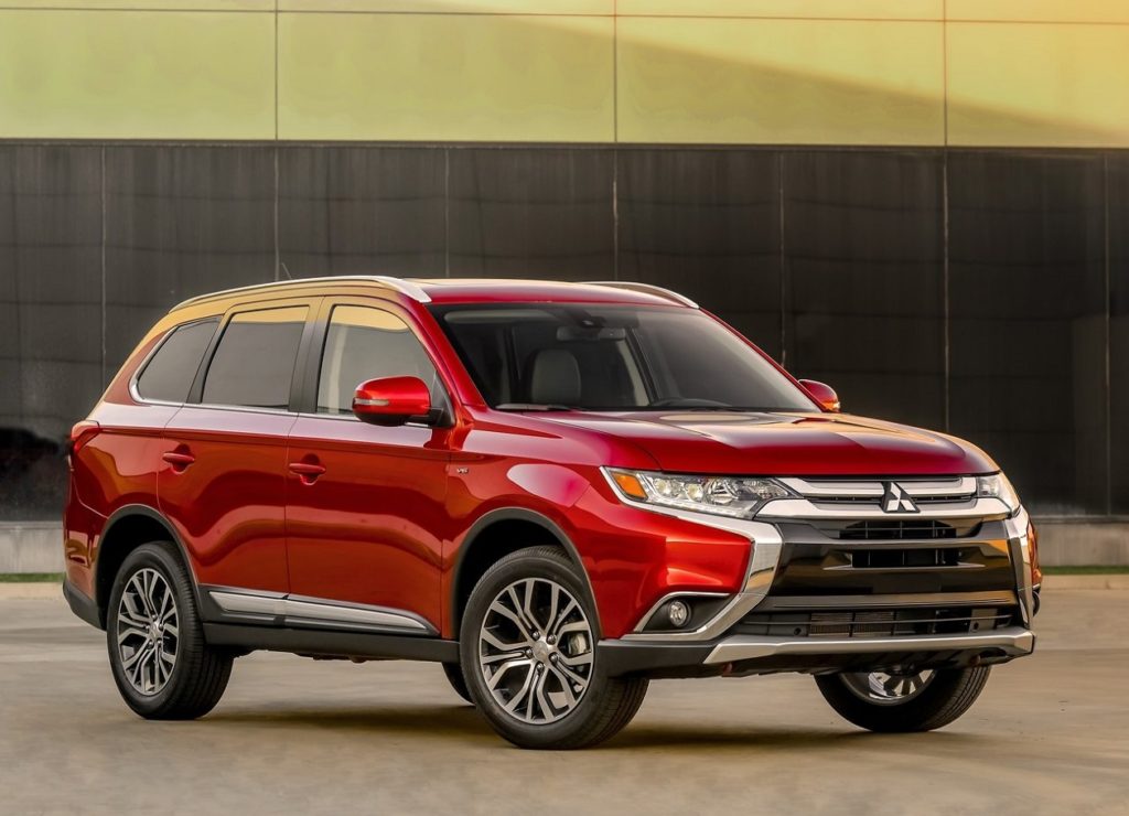 Mitsubishi Outlander 2016 (3)