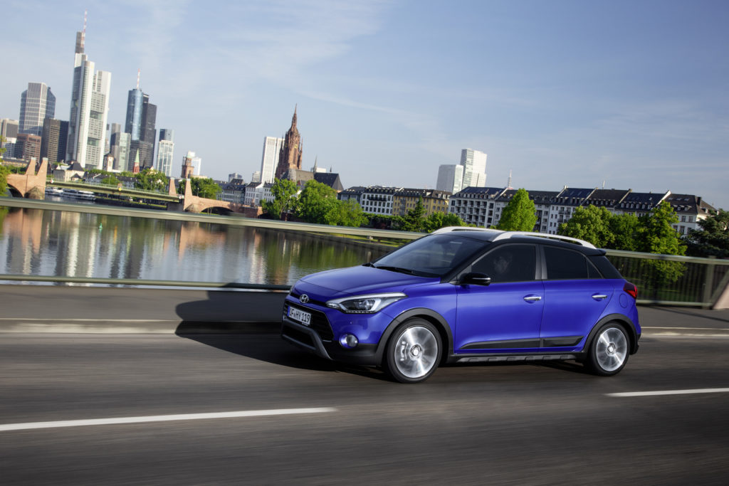 New Hyundai i20 Active (1)
