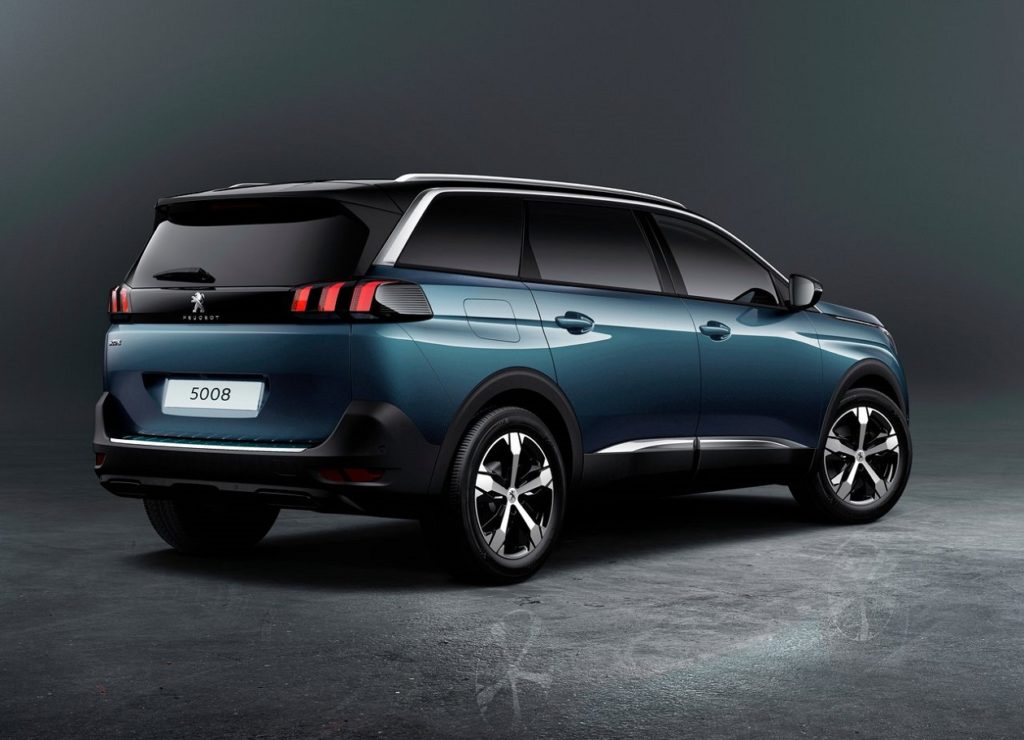 Peugeot 5008 2017 (1)