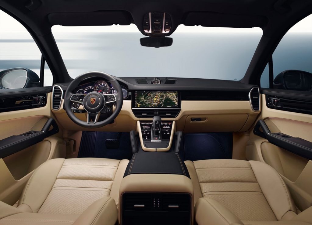 Porsche Cayenne 2018 (1)
