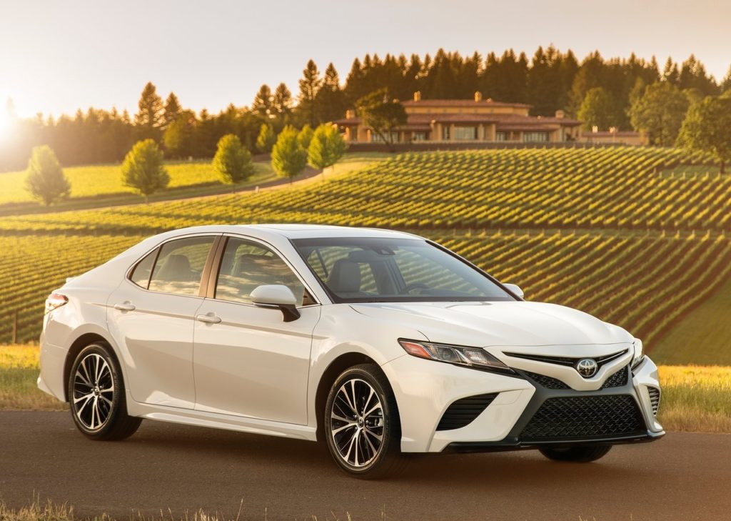 Toyota Camry (3)