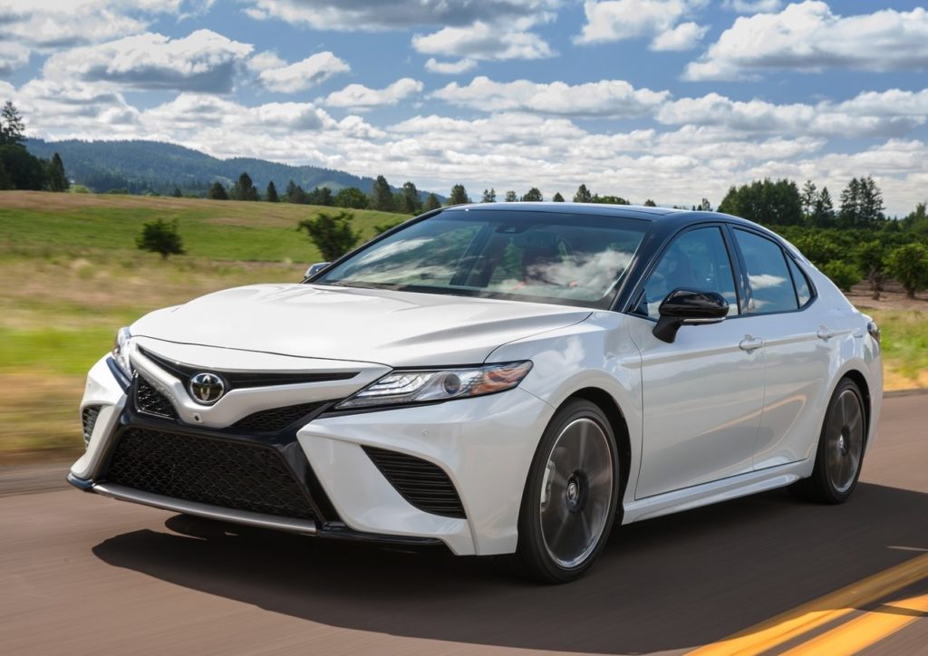 Toyota Camry (7)