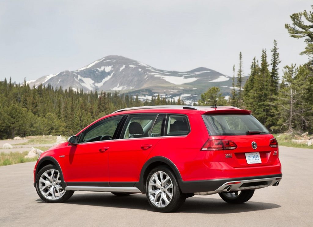 VW Golf Alltrack 2017 (3)